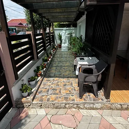 Casa La Bunica ゲストハウス *